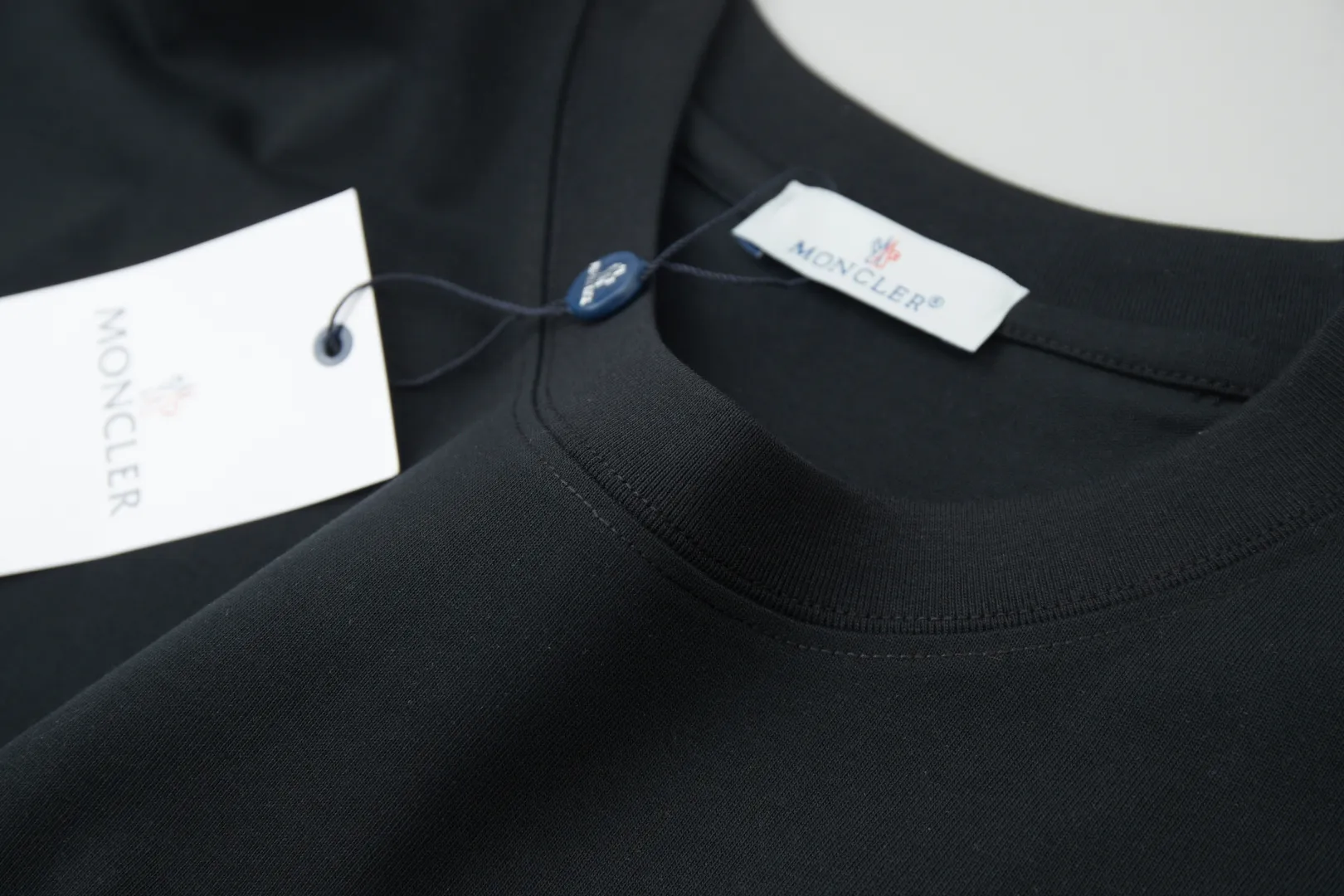 ✨MONC✨🆕25SS New Arrival · 260 100% · 32 1X 1 · · ：White/Black/Gray/Blue Size：S/M/L/XL